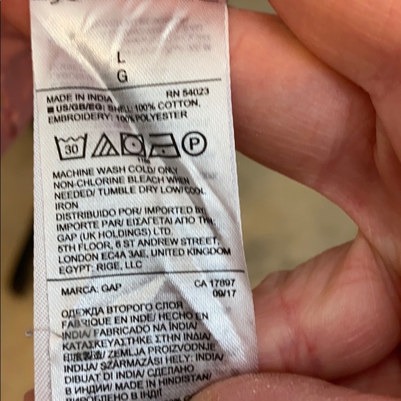 Gap cutout crop top L - Picture 6 of 8